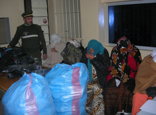 Elderly women, involved in smuggling activities, rounded up by Gendarmerie elements in western Algeria