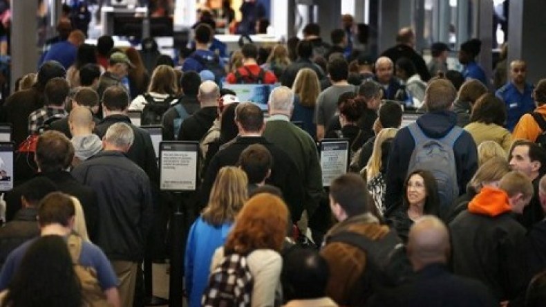 طرد يحوي 18 رأسا بشرية في مطار شيكاغو