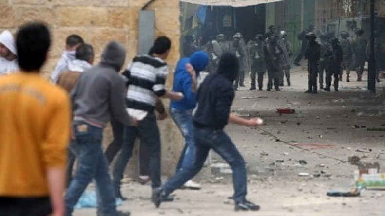 ثلاثة آلاف معتقل فلسطيني يضربون عن الطعام الأحد