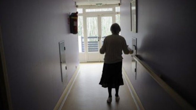 ثلث المسنين في الولايات المتحدة يموتون مع مرض الزهايمر