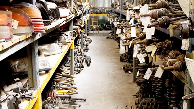 هنود يحتالون على 16 تاجرا جزائريا وينهبون “عرابين” بقيمة 400 مليار