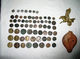 Algerian antiquities posted on the internet for sale