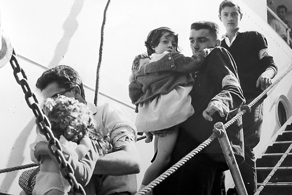 J-M Ayrault: «Nous dialoguons avec les Algériens depuis 2012 au sujet des biens des pieds-noirs»