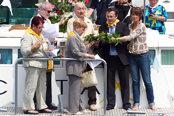 The “Black Feet” (Pieds Noirs) claim 180,000 properties in Algeria!
