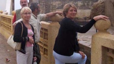 The Pieds-Noirs visit to Algiers, for inspecting properties?