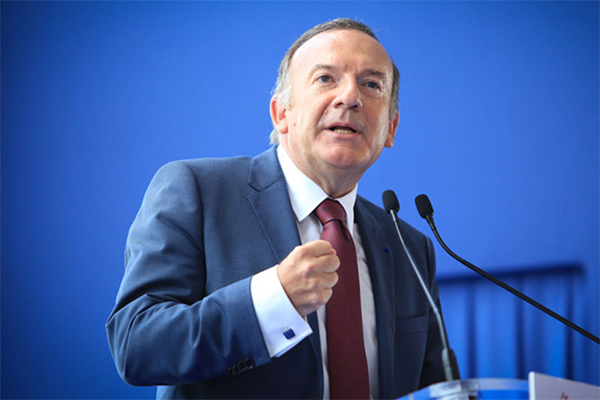 French Business Circles “Peck” In Privatization File To Grab Fruitful deals In Algeria