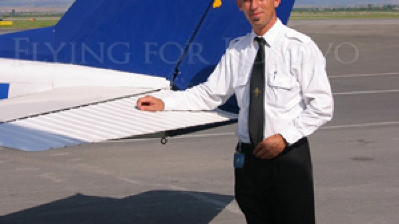 الكوسوفي  الطائر  من  أجل  استقلال  بلاده