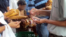 خبز الأرصفة بـ20 دج والمطلوع بـ50 دج