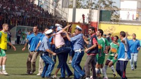 إلى متى تبقى ملاعبنا تحصد الأرواح؟