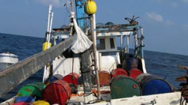 Echorouk pays visit to families of Algerian seamen whose cargo-ship was seized by Somali pirates in Indian Ocean