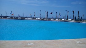 ولاية الجزائر تتراجع عن منع المحجبات من دخول مسابح الصابلات