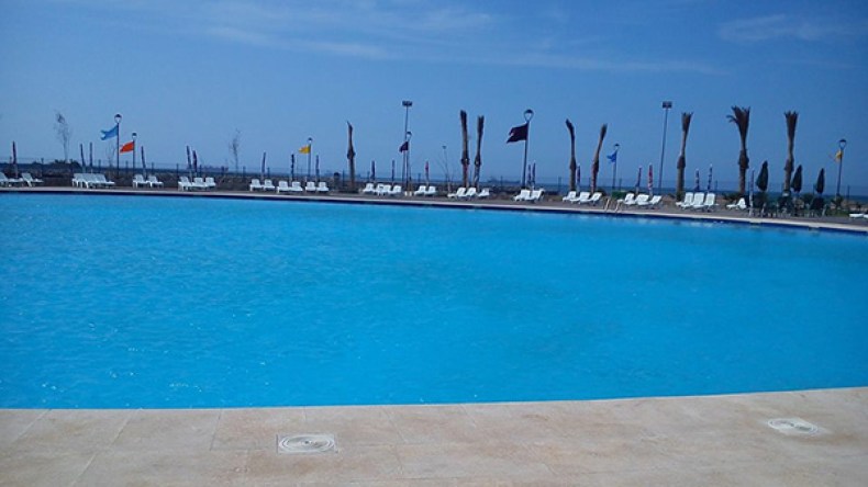 ولاية الجزائر تتراجع عن منع المحجبات من دخول مسابح الصابلات