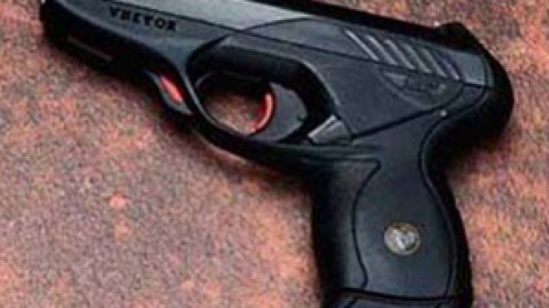 الاعتداء على عبد القادر مرباح في وهران والاستيلاء على سلاحه