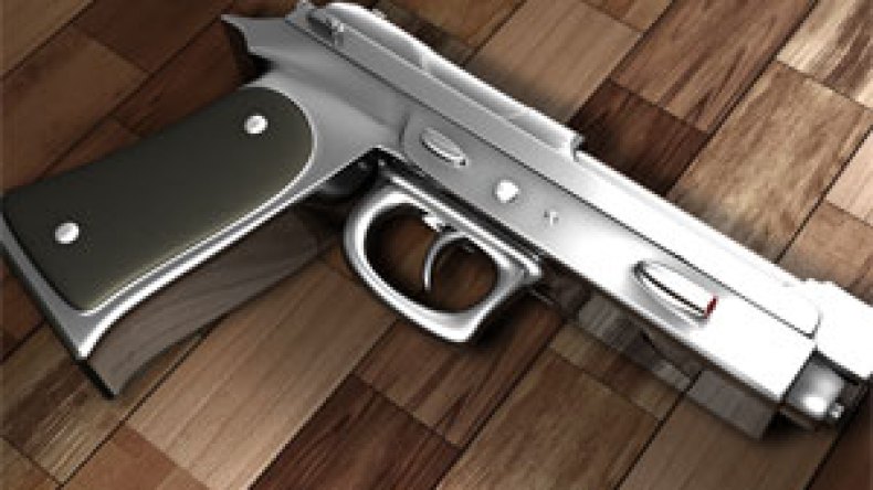 عامان حبسا لشرطي سابق بتهمة النهب