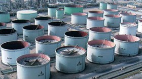 برميل النفط يرتفع إلى 66 دولارا لأول مرة منذ بداية العام