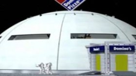 فرع جديد لمطعم “بيتزا” على القمر بـ22مليار دولار