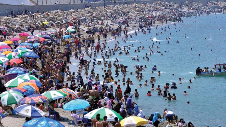 “مسيو بلاج” لأول مرة عبّر 67 شاطئا بالعاصمة