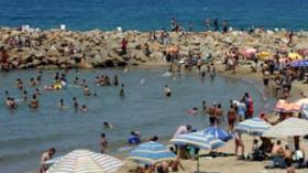 لا تصوموا أو أغمضوا أعينكم..إننا على شاطئ البحر