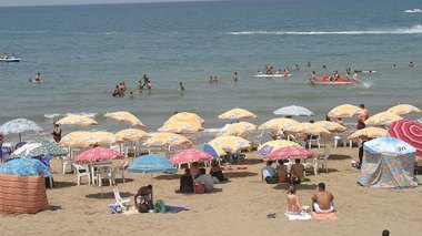 “Mafia” of beaches imposes law, neglects the Interior Ministry's decision