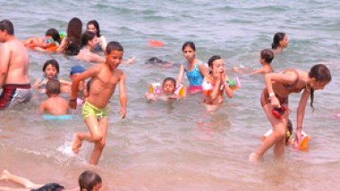 48 estivants secourus sur les cotes de Ain Témouchent