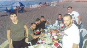 شواطئ البحر تستعيد عشاقها في نهار رمضان