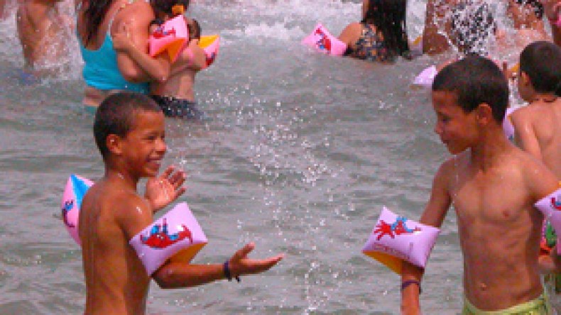 الأطباء‭ ‬يحذّرون‭ ‬من‭ ‬التعقيدات‭ ‬الصحية‭ ‬لذوي‭ ‬الأمراض‭ ‬المزمنة‭ ‬بسبب‭ ‬الحرارة