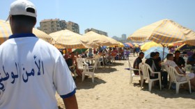 السرقة‭ ‬بالشواطئ‭..‬عوم‭ ‬وعسّ‭ ‬حوايجك