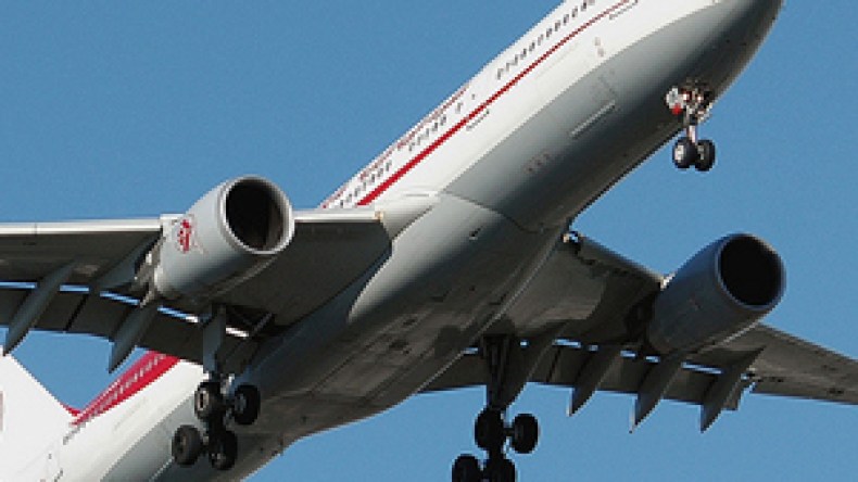 طيار جزائري ينحرف بطائرة المناصرين باتجاه الخرطوم