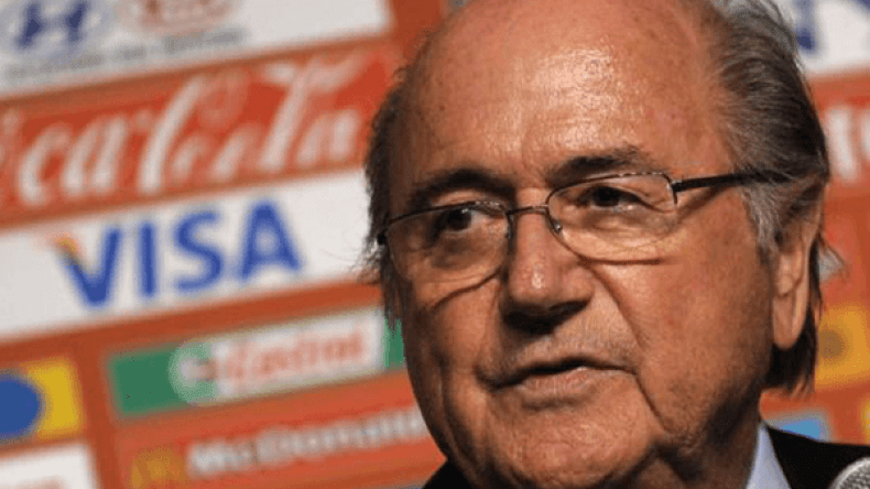 “كوكا كولا” و”ماكدونالد” يطالبان بلاتير بالرحيل فورا.. و”أديداس” تسانده