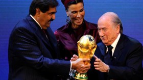 بلاتر يريد النهائي في 18 ديسمبر.. اليوم الوطني في قطر