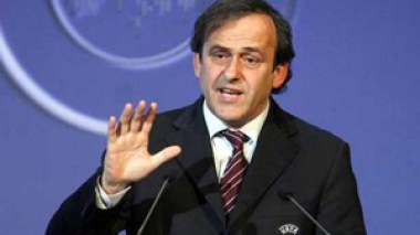 UEFA wants to halt matches after racist abuse