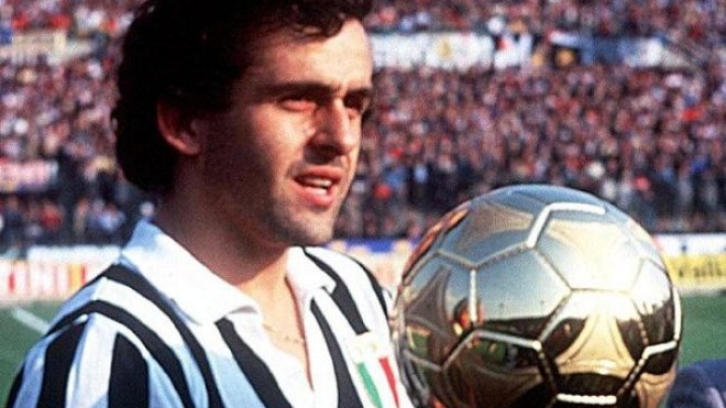 بلاتيني: عدم فوز الاسبان والفرنسيين يؤكد وجود خلل في الجائزة