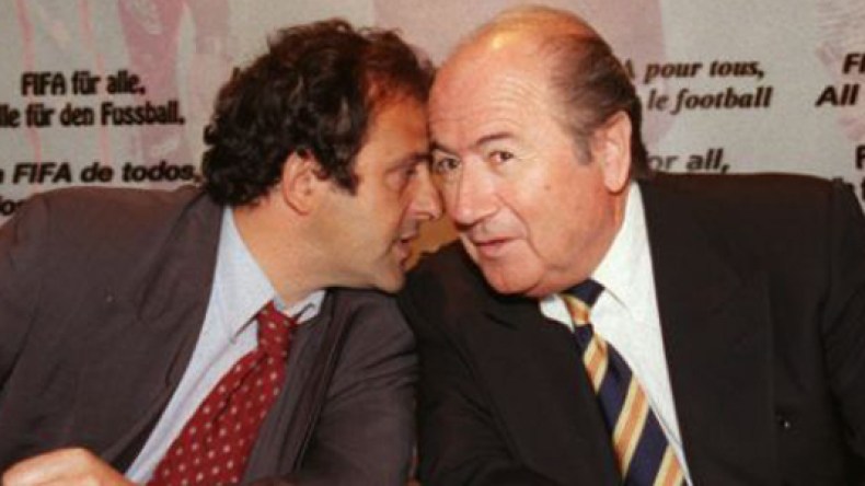 بلاتيني لم يحسم أمره بشأن الترشح لرئاسة الفيفا