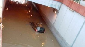 الأمطار تقطع الطرقات وتسبّب خسائر فادحة بعدة ولايات