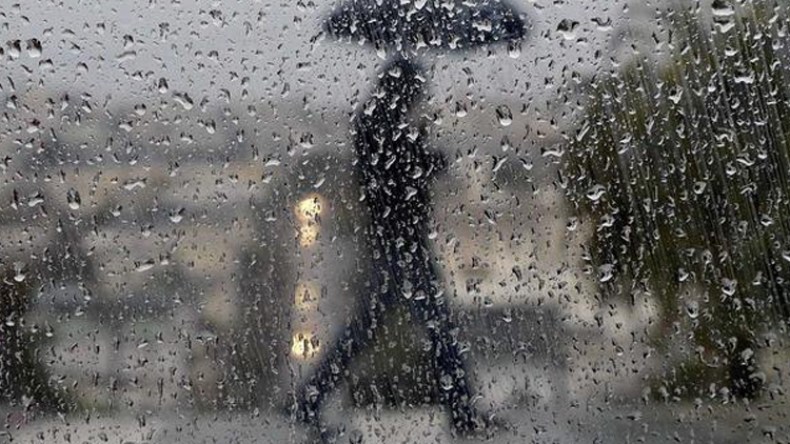 أمطار رعدية بالمناطق الغربية للوطن صبيحة السبت