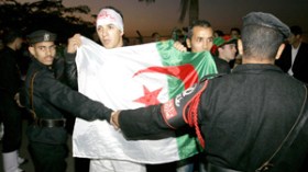 هل تواطأ الأمن المصري في الإعتداء على الخضر أم عجر عن حمايته؟