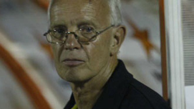 بولسن  يشيد  بحارسه  القصير  الذي  تغلب  على  هجوم  الخضر