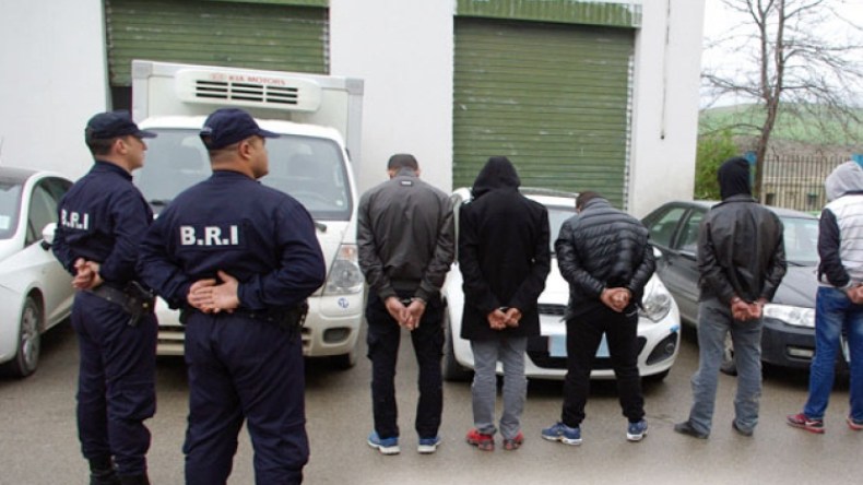 عصابتان تستعملان موقع “واد كنيس” لبيع سيارات مسروقة