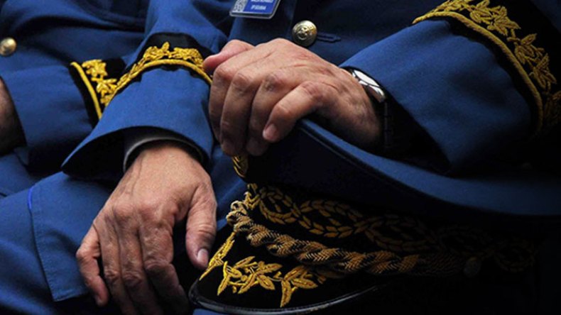 العثور على رئيس أمن دائرة عين وسارة ميتا داخل مكتبه