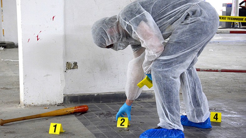 مسبوقون يخنقون شيخا ويستولون على خزنة فارغة!