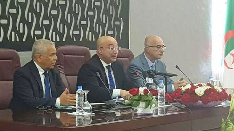 تنصيب أونيسي خليفة مديرا عاما جديدا للأمن الوطني