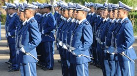 دفعات الشرطة المتخرجة حديثا لاستخلاف مستخدمي الجنوب