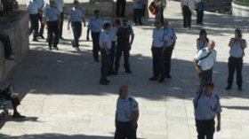 الشرطة الإسرائيلية ترفع حالة التأهب تحسبا للقيام بعملية فدائية