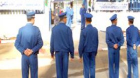 تجريد عميد شرطة من رتبته وتحويل 8 أعوان أمن إلى الجنوب
