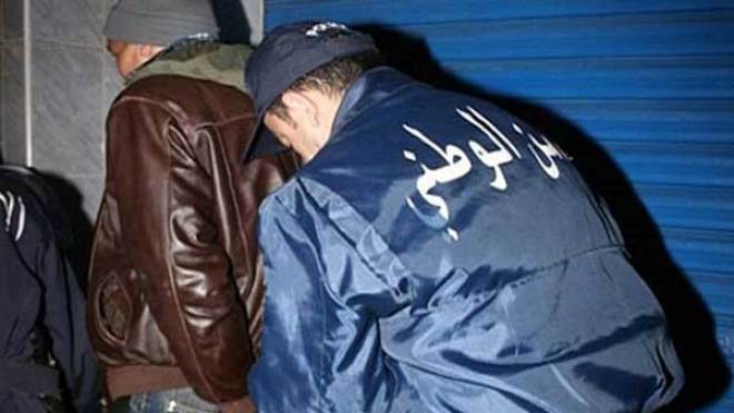سارق مليار سنتيم يتوجه من دون تخطيطه إلى مركز الشرطة بالمال المسروق