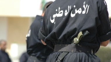 Les armes de service sous surveillance