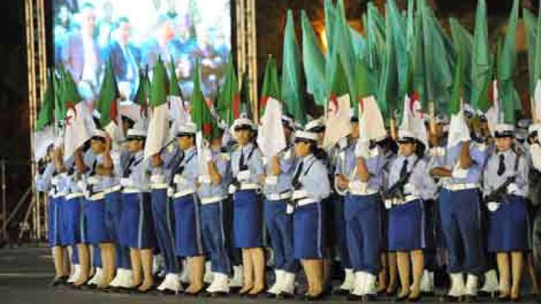 هامل يحذر رجال الشرطة من استعمال العنف ضد المحتجين