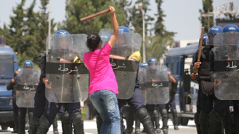 إقحام النساء في وحدات التدخل السريع وحماية الشخصيات