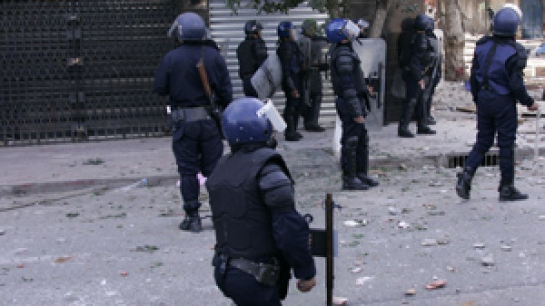 استحداث وحدة  لمكافحة  الشغب  في كل  ولاية