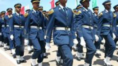 40,000 policemen and helicopters to secure Algeria beaches